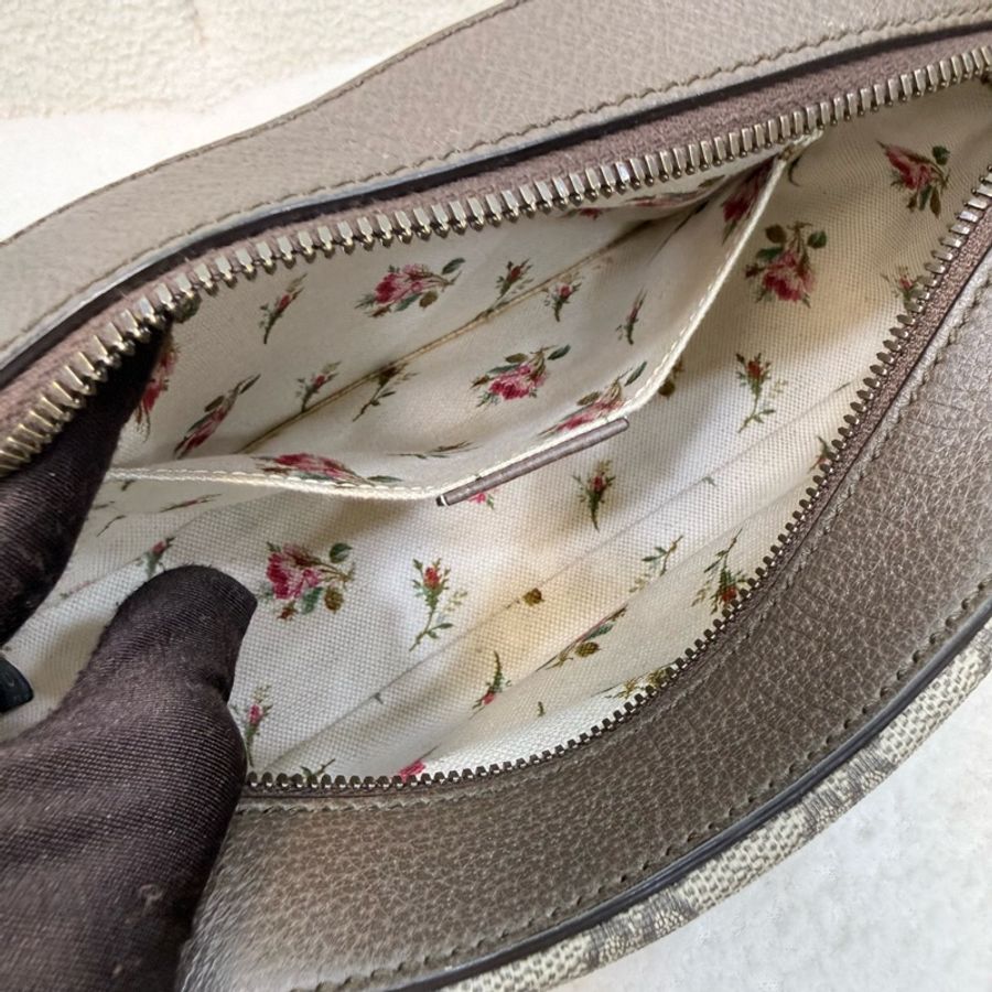 Gucci 原花GG supreme Messenger 虎頭包-19