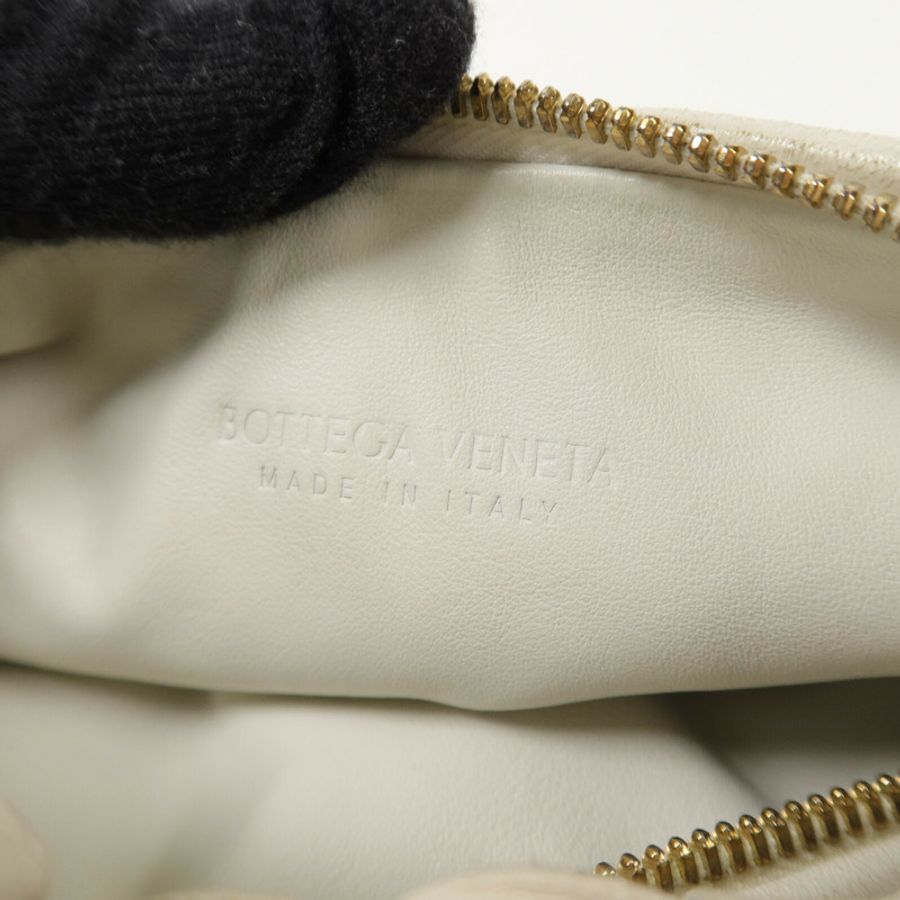 BOTTEGA VENETA 牛皮皮革Mini Jodie手挽袋-7