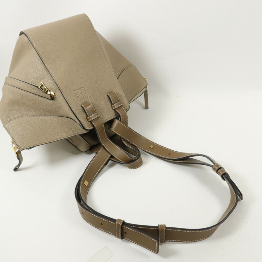LOEWE 牛皮皮革Hammock Medium手挽肩背兩用袋-12