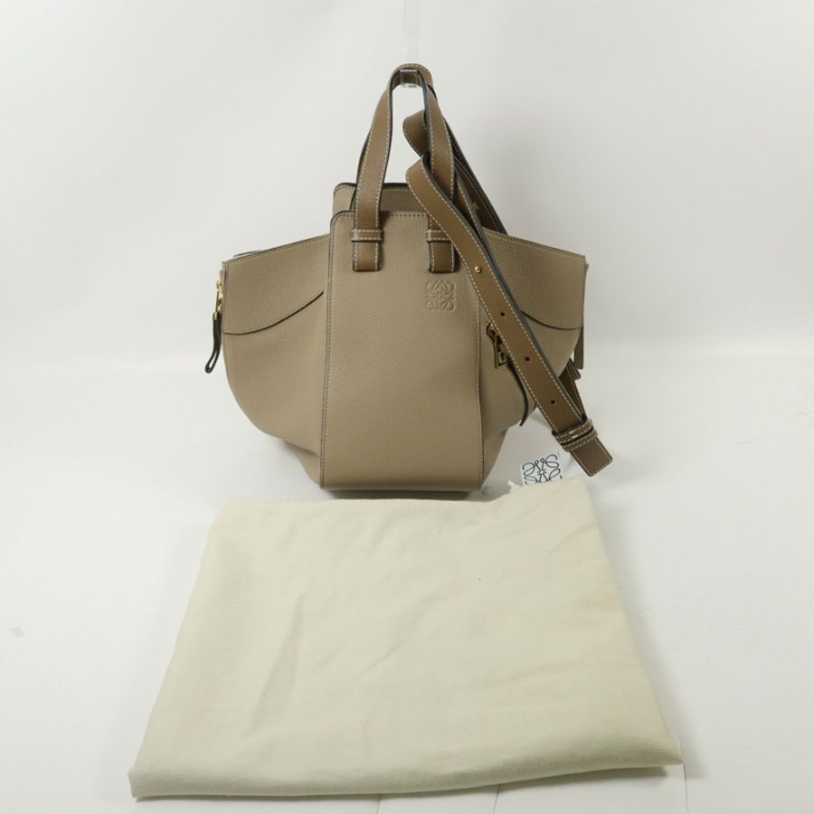 LOEWE 牛皮皮革Hammock Medium手挽肩背兩用袋-17