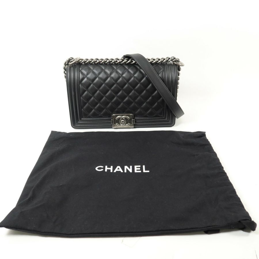 CHANEL 牛皮皮革Boy 25鏈帶肩背袋-17