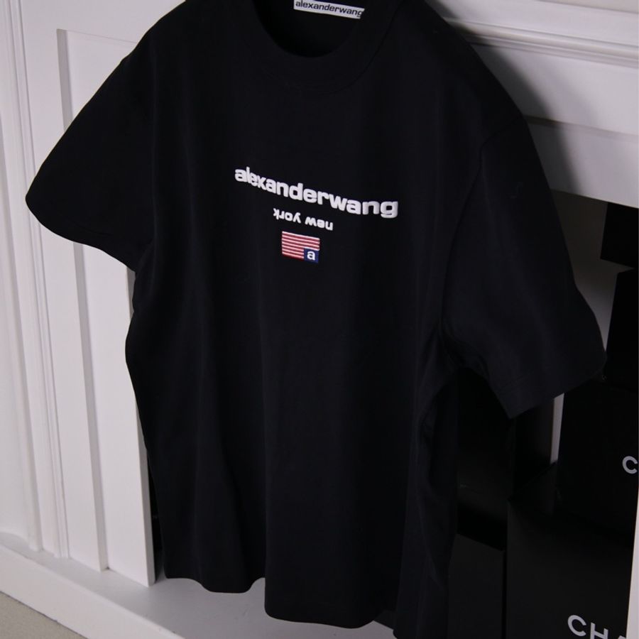 Alexander Wang黑色字母国旗短袖上衣-1
