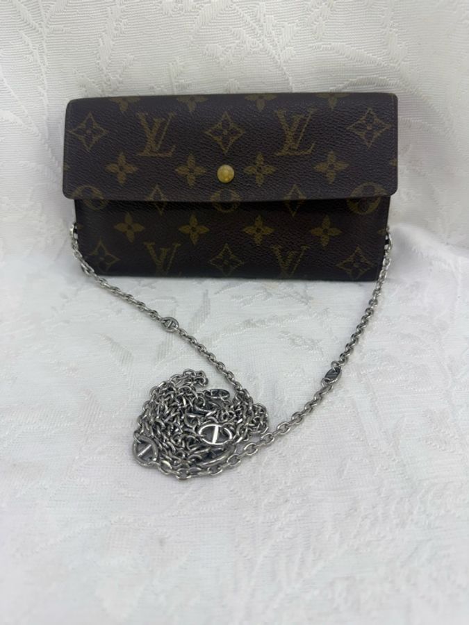 Louis Vuitton Long Wallet-0