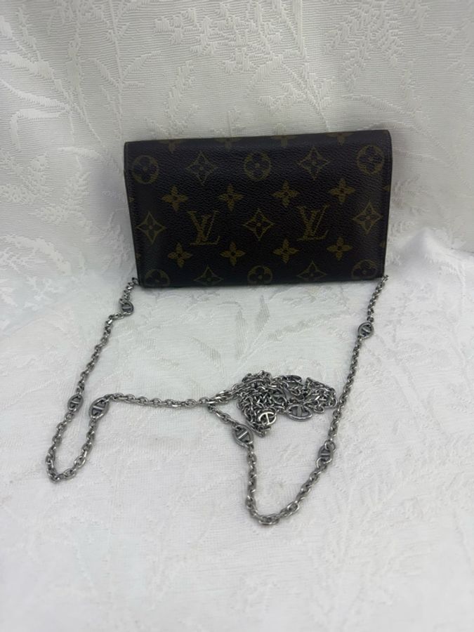 Louis Vuitton Long Wallet-2