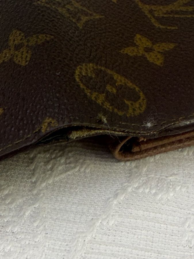 Louis Vuitton Long Wallet-9