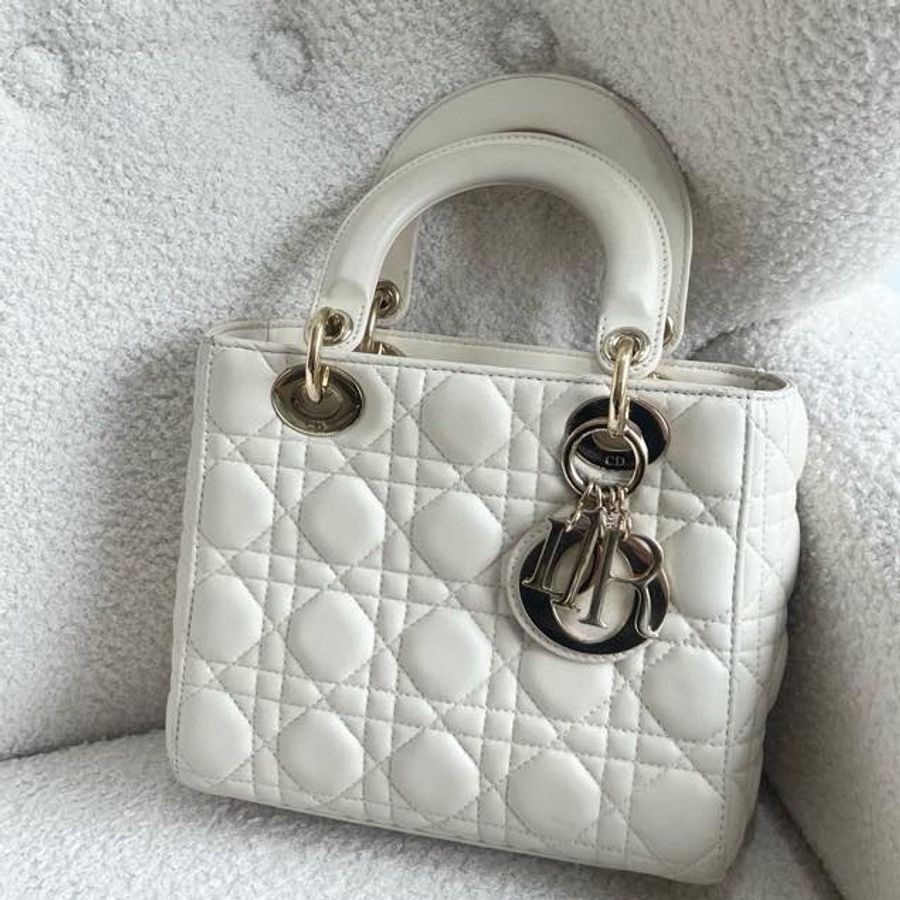 【名媛千金必備✨ 全網最低價!】Dior/迪奧 Lady Dior 戴妃包small 4格白金保值款 (下單前先詢問庫存❗️)-4