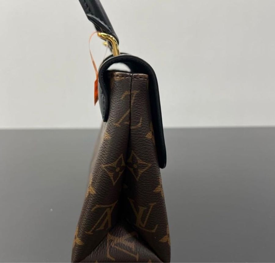 Lv 黑色老化鎖頭包 lock bb 20*16-11