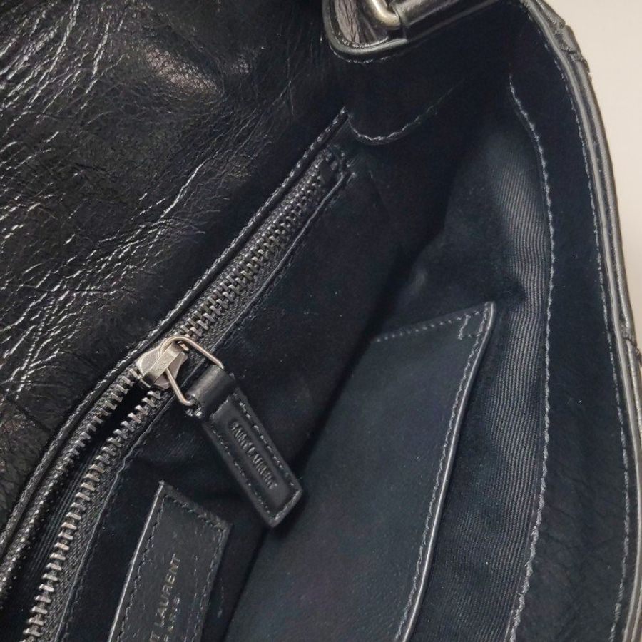 Saint Laurent Niki中號油蠟皮純色YSL標誌單肩包-9