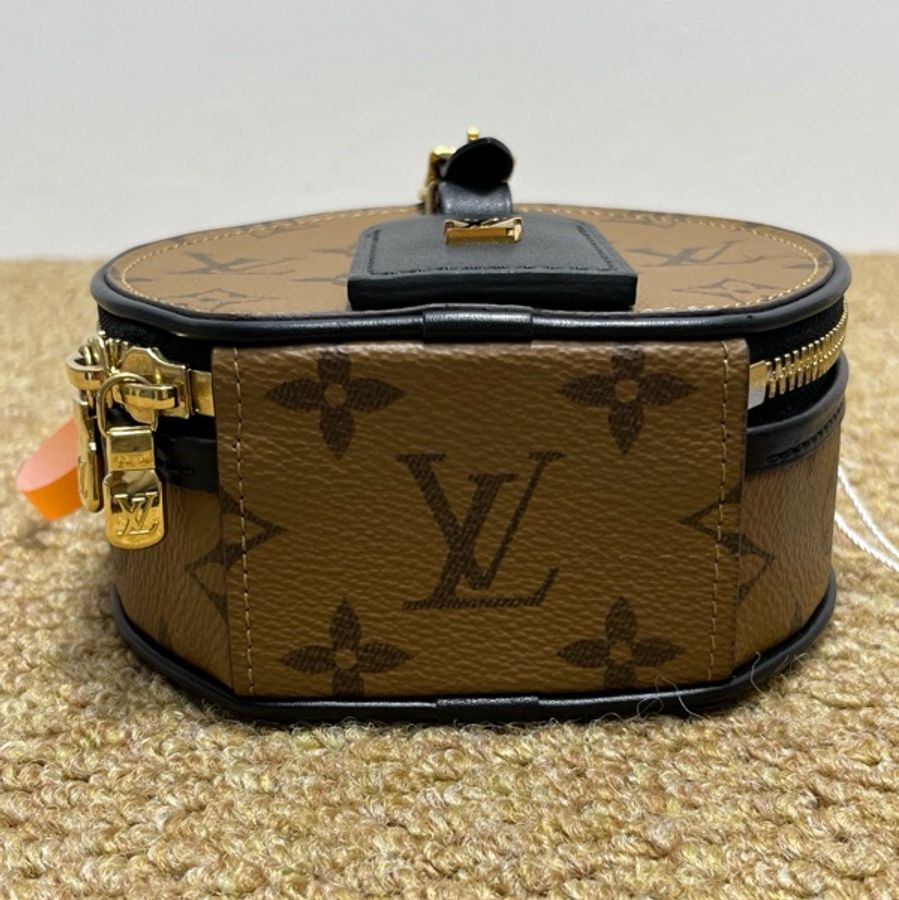 Lv 老花小硬餅 13*12-9