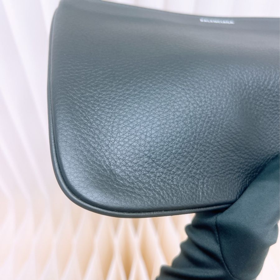 Balenciaga 黑色手拿包/ 收納袋 26cm-4