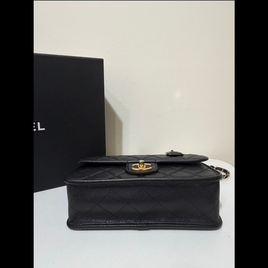 Chanel 22k黑金荔枝皮 郵差包 99新🆕 附件:盒子、防塵袋、購證 IIY-7