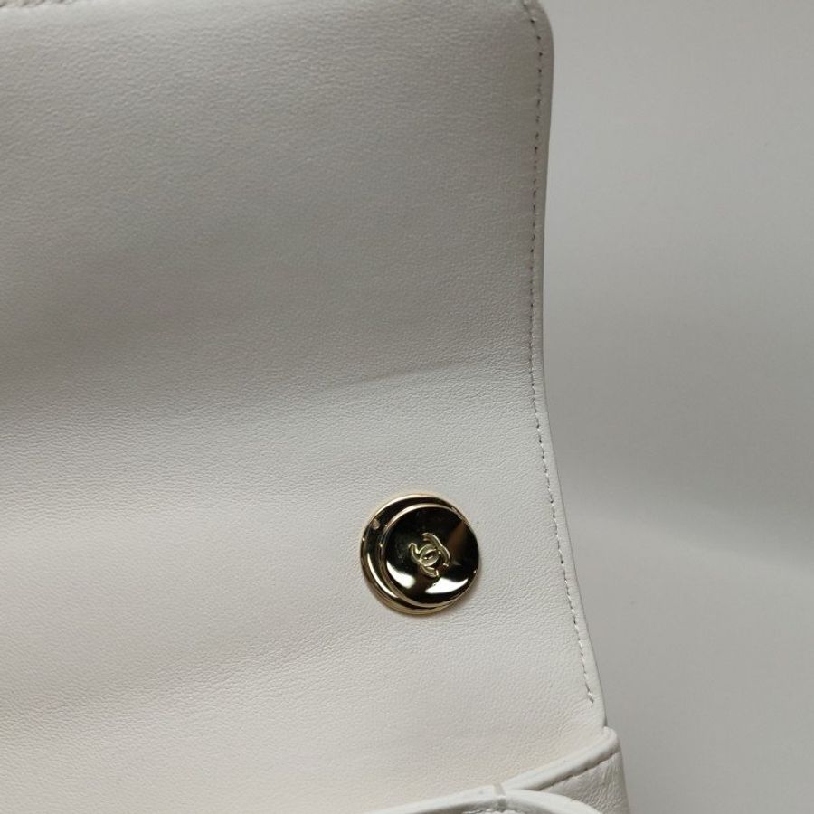 Chanel Trendy CC中羊皮純色菱格絎縫金屬板斜挎包單肩包-14