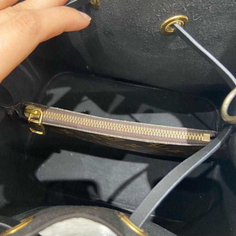 路易威登Louis Vuitton 黑水桶包 斜挎包-5