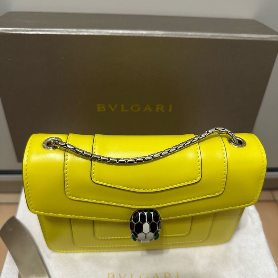 Bvlgari Serpanti Forever 蛇頭扣 銀鏈 斜背包(個性色)-4