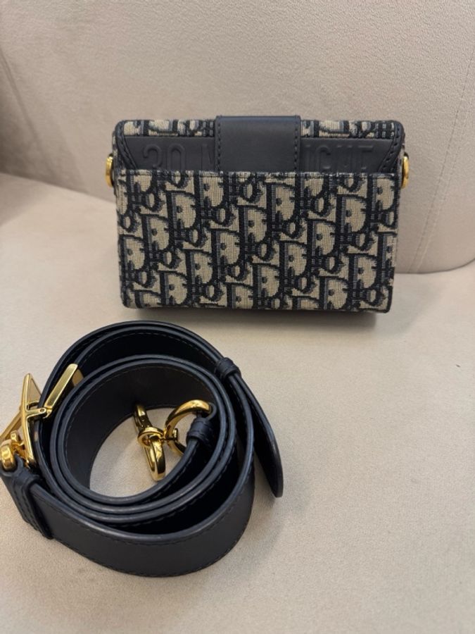 Dior迪奧老花蒙田mini box盒子包 尺寸18×12 有肩帶-1