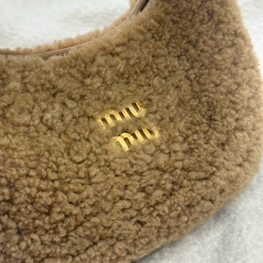 全新miumiu秋冬泰迪wander Hobo包-5
