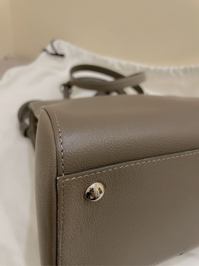 98新 德爾沃 delvaux brilliant 中號 錫器灰拼大象灰 配件塵袋小鏡子 尺寸:29x22x15cm-19