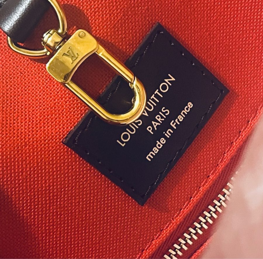 《選品》 市價12萬Louis Vuitton路易威登經典ONTHEGO Monogram Reverse托特/肩背起來-22