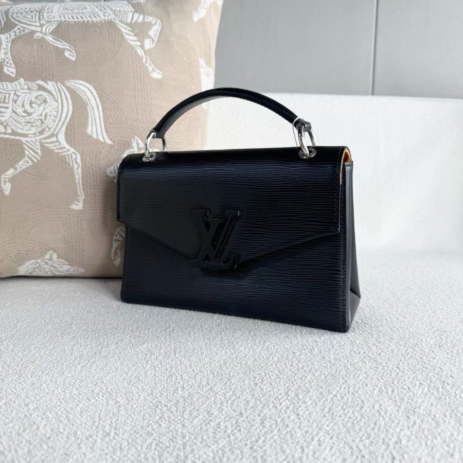 LV 水波紋Grenelle黑色郵差手提斜背包 牛皮 24*16*8 98新配件塵袋 肩帶-3