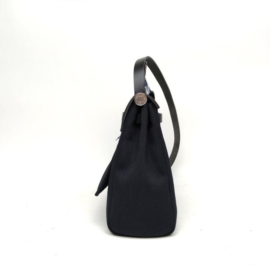 HERMES Herbag31黑色帆布/牛皮W刻銀扣肩背包-3