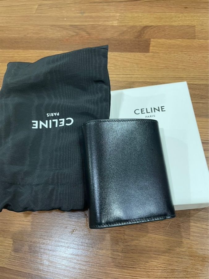 近全新Celine全黑短夾-2