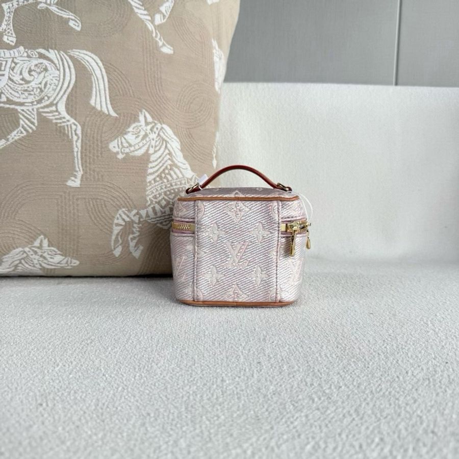 🩷 LV Mini Vanity 人魚姬粉化妝包 🩷-8