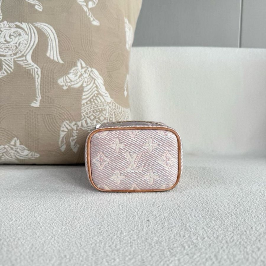 🩷 LV Mini Vanity 人魚姬粉化妝包 🩷-9