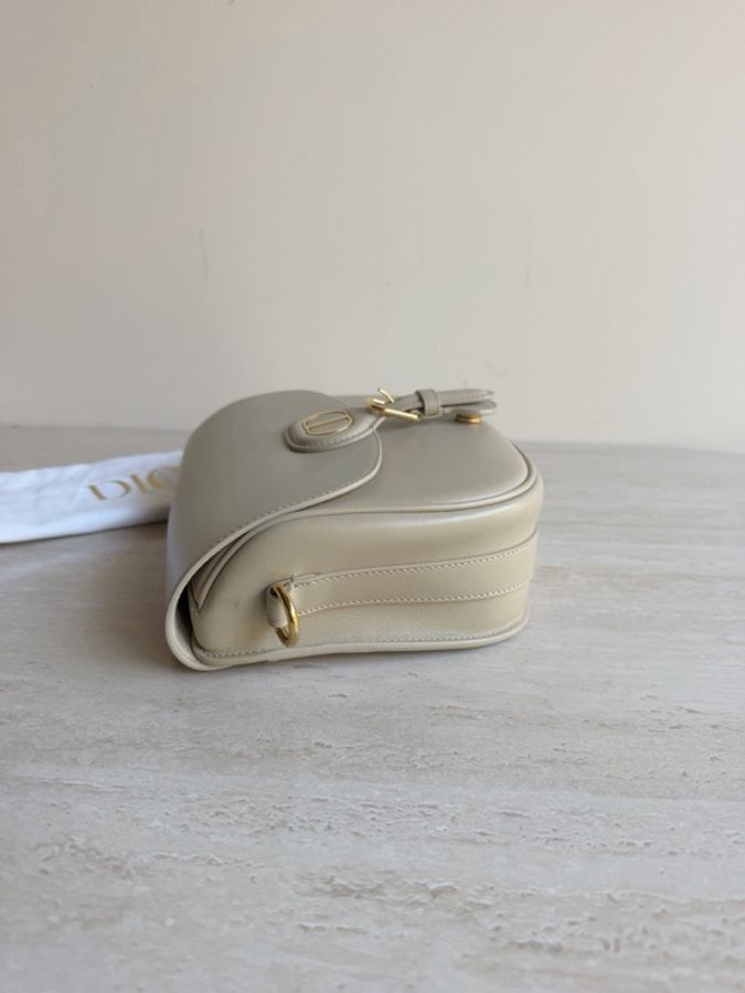 Dior迪奧Bobby中號卡其色馬鞍包 尺寸22*17*6cm-2