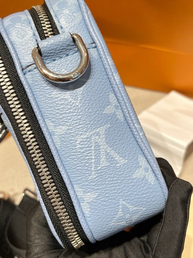 Louis Vuitton 路易威登 Alpha Nano藍色銀扣郵差相機包 芯片款-6