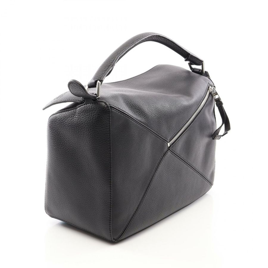 LOEWE Puzzle Bag 大單肩斜背包 B510PNLX031100 黑色皮革-1