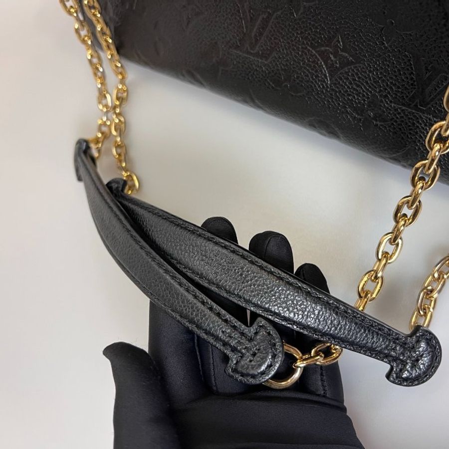 LV M44151 黑老花壓紋Vavin PM金鍊包-10