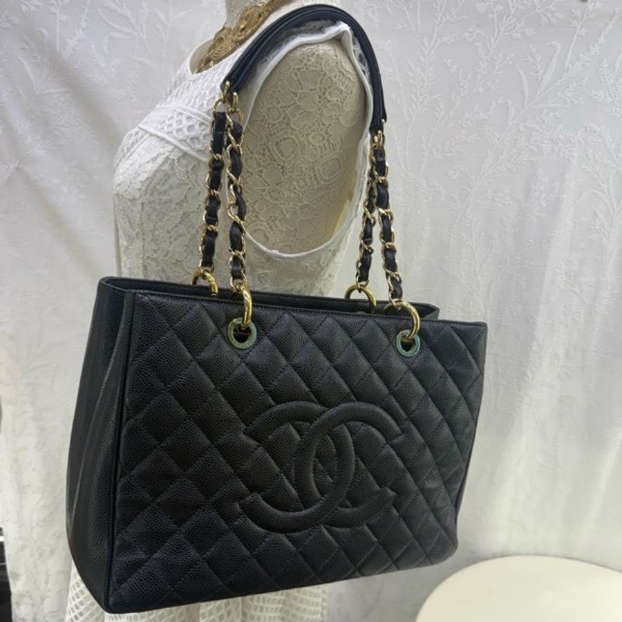 Chanel Garden Shopping Tote Bag-2