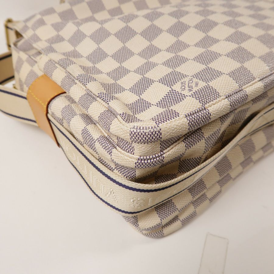 LOUIS VUITTON Damier Azur Naviglio肩背袋-15