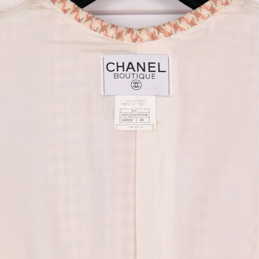 Chanel 97年浅棕色千鸟格贝母扣外套-14