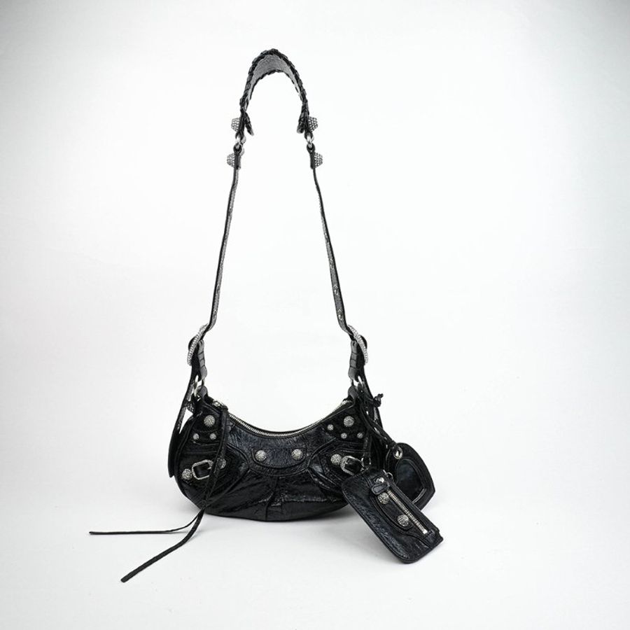 KÉSH 凱仕精品|BALENCIAGA Le Cagole XS 機車包 黑色肩背包|巴黎世家 Arena 羊皮水鑽銀釦半月包|附愛心鏡零錢包-16
