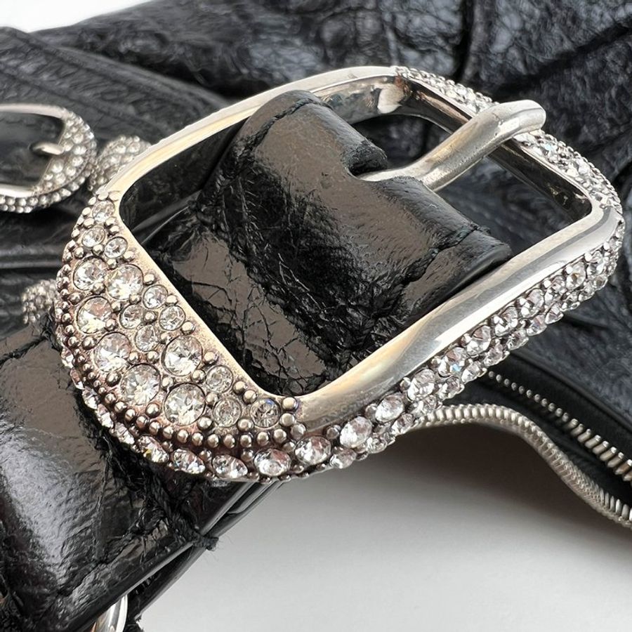 KÉSH 凱仕精品|BALENCIAGA Le Cagole XS 機車包 黑色肩背包|巴黎世家 Arena 羊皮水鑽銀釦半月包|附愛心鏡零錢包-21