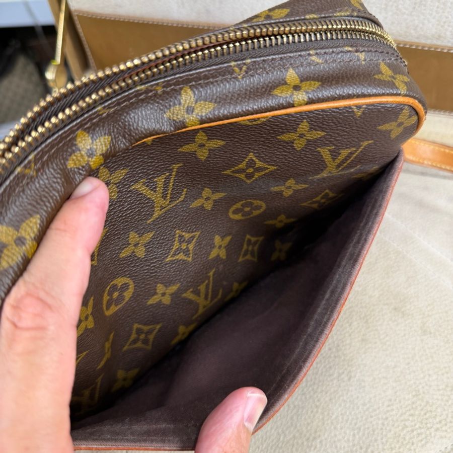 上架中🔑Louis Vuitton 老花單層記者包-20
