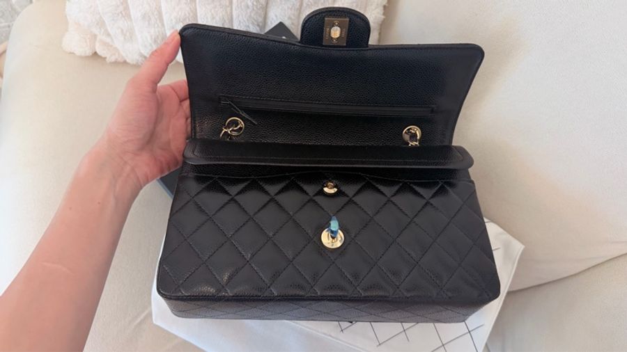 【全新】Chanel Classic Flap Medium 中號 - 黑色荔枝牛皮配金扣 (Full Set)-10