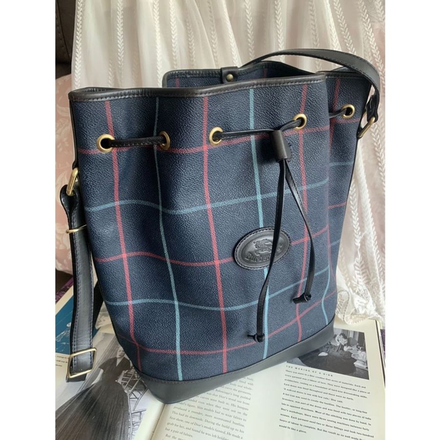博柏利 burberry 經典Vintage 古董 絕版 中古 藍色 格仔 千鳥格 水桶包Bucket Bag Burberrys 盾牌戰馬皮革皮標-3