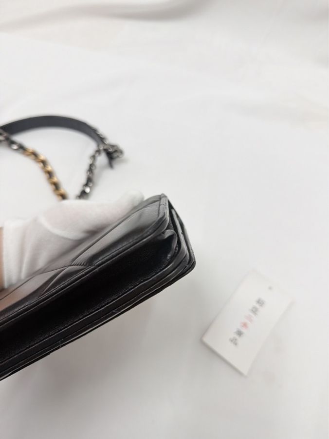 莉亞精品♡ Chanel AP0957 19Bag WOC 二手美包-12