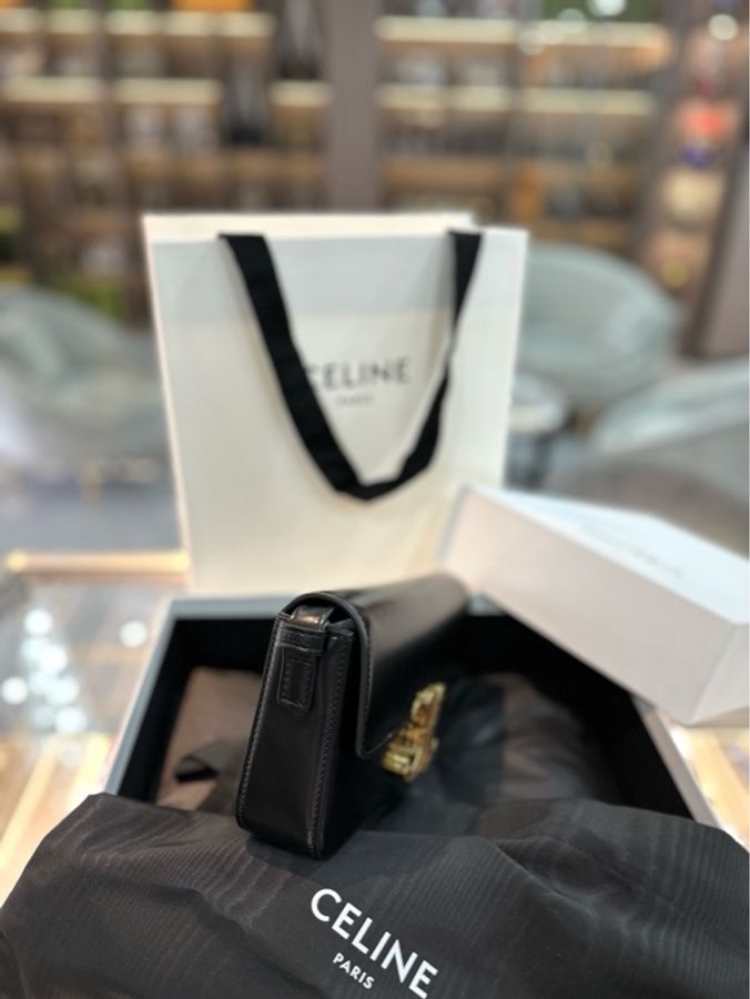 閒置新未使用Celine思琳Triomphe凱旋門金扣-1