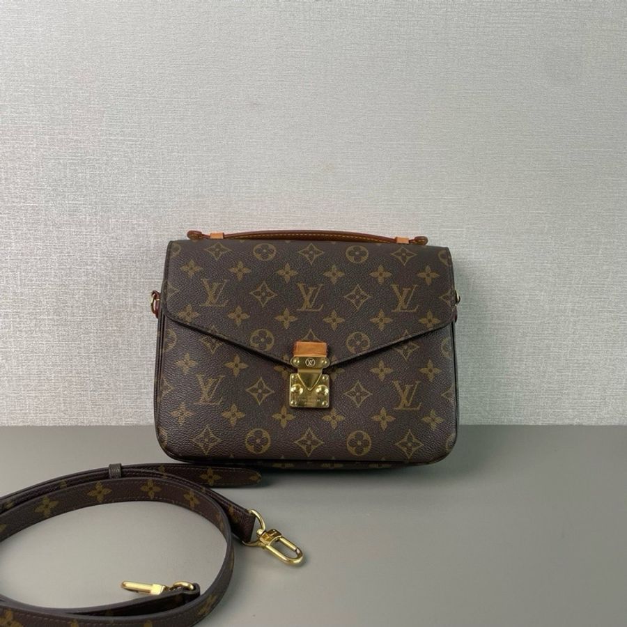 Louis Vuitton 👑 老花郵差包 98新 21年有芯片 不裂-2