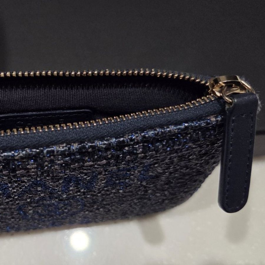 CHANEL香奈兒牛仔丹寧金蔥LOGO一字拉鍊零錢包/ 卡包-7