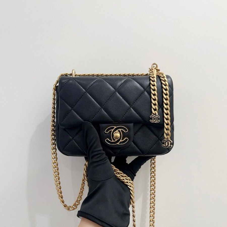99新 Chanel香奈兒 黑金琺瑯扣羊皮方胖子鏈條包 芯片款 尺寸:18.5*5*14cm-1