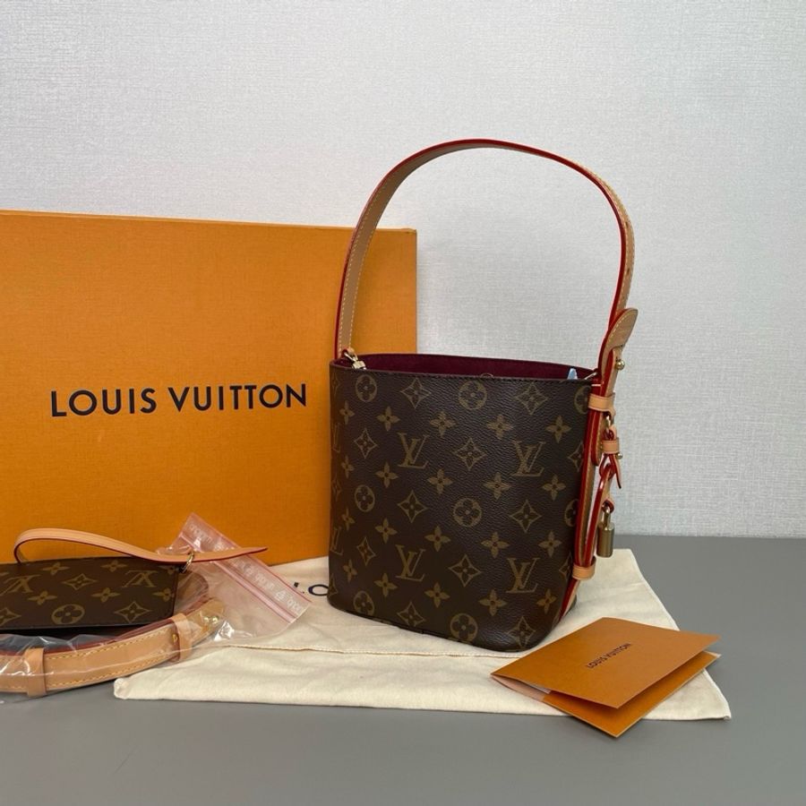 Louis Vuitton 路易威登👑 all in bb 老花水桶包 99新 芯片款 尺寸：17×19 附件：肩帶 子袋 塵袋 26年3月小票 包裝盒-4