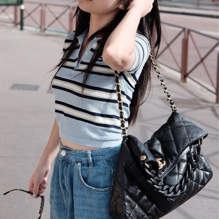 Chanel香奈兒🖤 24P 黑金荔枝皮 嬉皮包hobo maxi腋下包 99新 芯片款 尺寸:39.5×39×9cm-0