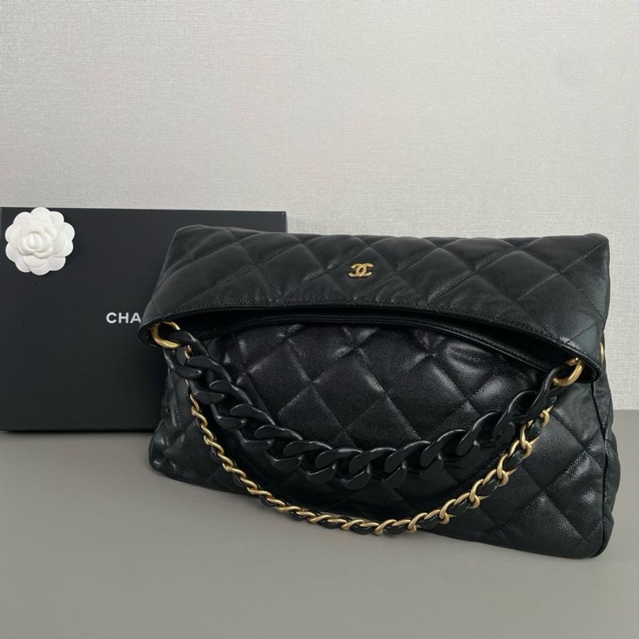 Chanel香奈兒🖤 24P 黑金荔枝皮 嬉皮包hobo maxi腋下包 99新 芯片款 尺寸:39.5×39×9cm-7