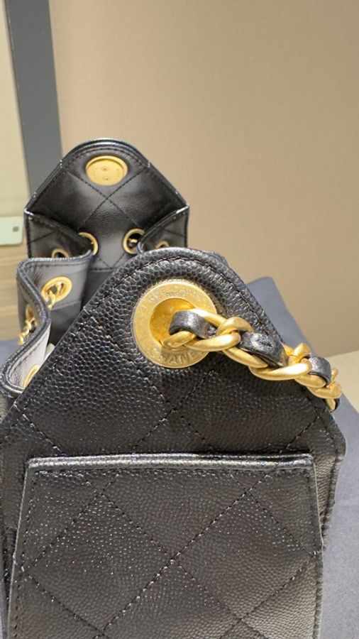 出售 Chanel 25bag Mini HOBO黑金荔枝纹-8
