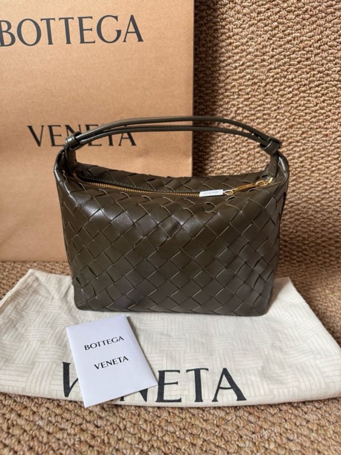 Bottega Veneta Wallace 卡其色（偏綠）編織飯盒包-0