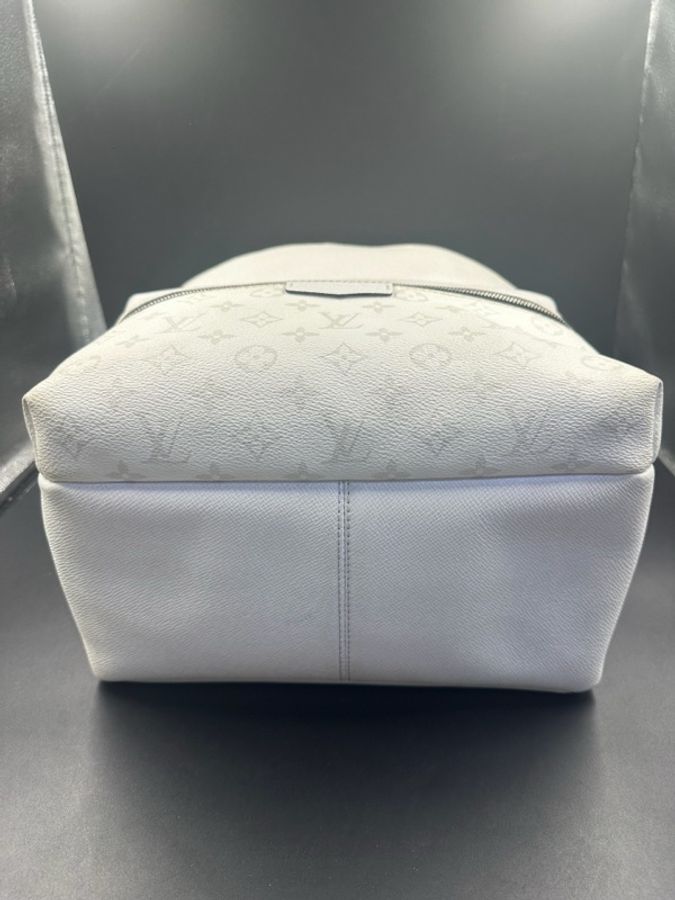 Louis Vuitton Discovery 阿波羅白色雙肩包芯片款-4